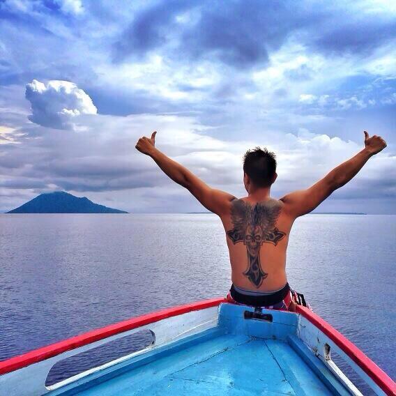 manadoVacation's tweet photo. @dionwiyoko dua jempol #VisitNorthSulawesi http://t.co/381bhN6tPp