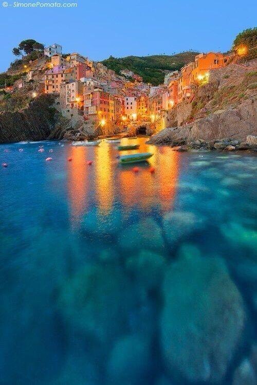 KeepOrganic's tweet photo. Riomaggiore, Italia. http://t.co/uXQx8GyMYI