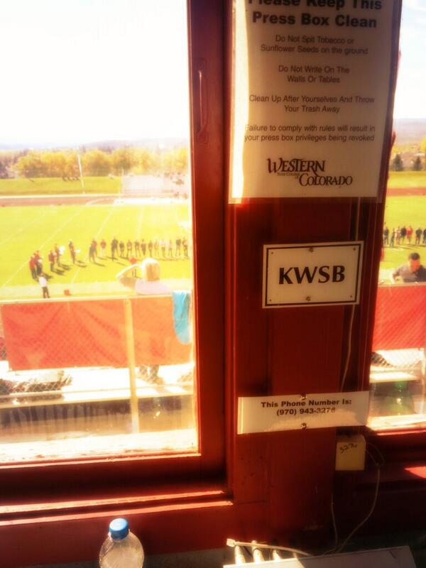 KWSBfm's tweet photo. Tune into 91.1 Kwsb to see if the mountaineers can hold this lead! http://t.co/31niSBuxKe