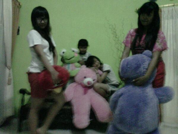 Dinanimas's tweet photo. Cahh edannn ​‾ƪ(̾˘̶̀̾ ̯˘̶́̾ ̾'̾)̾ kabeh http://t.co/dhIQ5Udy6P