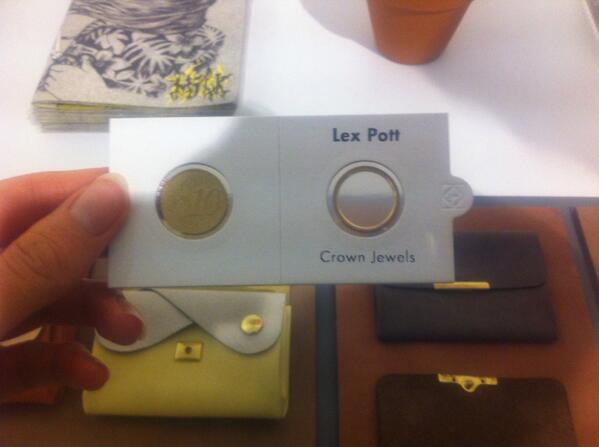 esmeekohler's tweet image. 10 cent wordt ring. Sweet. #lexpott #crownjewels