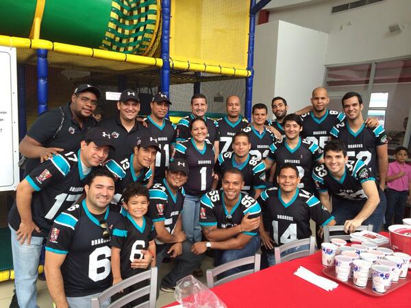 <a href="/KFCpa/">KFC PANAMÁ 🍗</a> <a href="/DragonsPtyFlag/">@DragonsPTY</a> gracias por el almuerzo