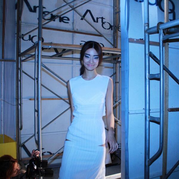 cafe_stephanie's tweet photo. 보고픈♥"@StyleShare_twt: 2014 S/S Paul&amp;Alice 백스테이지. 모델 스테파니 @stephanielee199 #StyleShare - https://t.co/nQF01LyawF http://t.co/yhZIHl1y2j"