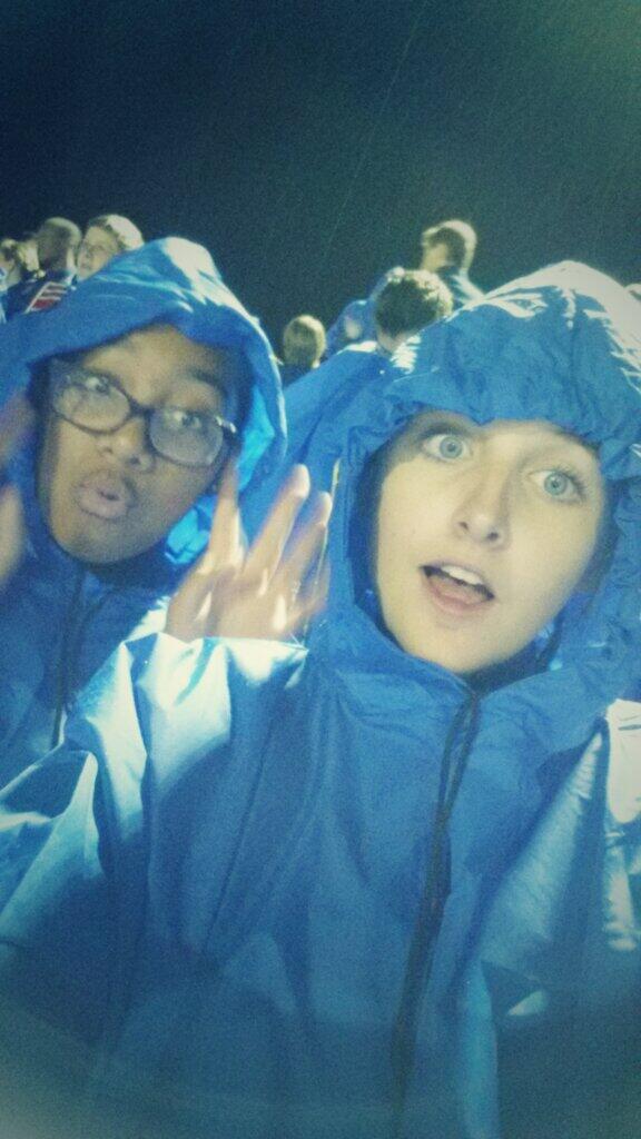 sarah_marshall4's tweet image. Rain selfie from hoco #wegotponchos #udidnt