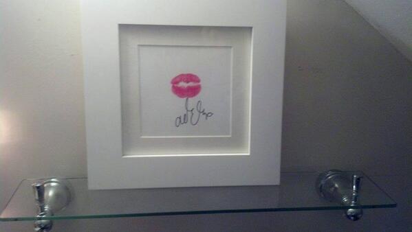 OfficialAdkinsH's tweet photo. Esto, ya tiene dueñ@. http://t.co/bab1FBRR9b