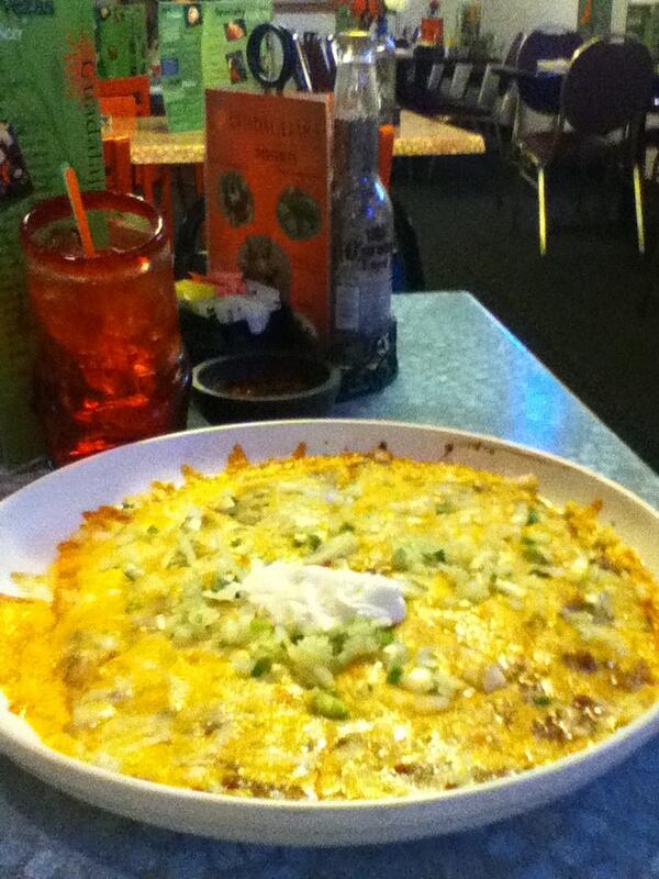 EricHixson1's tweet photo. Eating like I do! This ain't nothing either hahaha http://t.co/TOUwxCZhhF