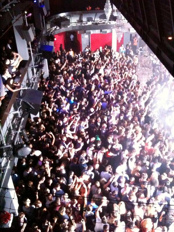 MafiaKiss's tweet photo. View from the VIP @ Building Six, O2! Speakerbox @StantonWarriors http://t.co/2DG2dwXvB3