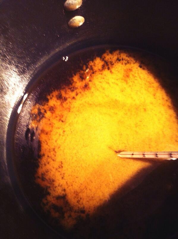 3DeepBrewing's tweet image. Our first brew is well on its way! #beer