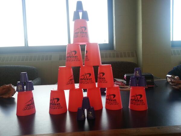 JulieCastner17's tweet image. Teaching @7miklain7 and @laflavorflay how to speed stack #fallbreak #emptycampus