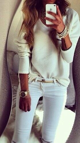 iBlending's tweet photo. 감성코디 #티어조 white + gold + cream casual style http://t.co/x5pE1iKiYM