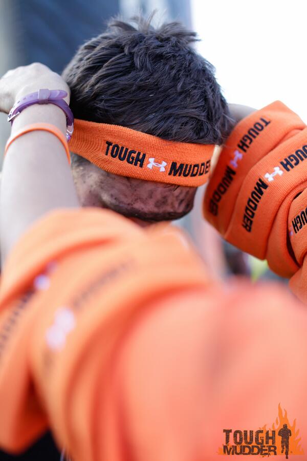 ToughMudder's tweet photo. The moment when it all becomes worth it. http://t.co/eeRDNQqFgt