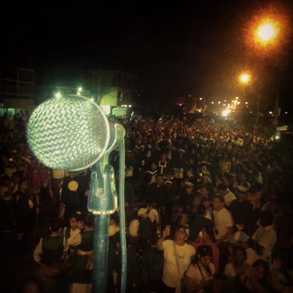 desireecorobo's tweet photo. gran #MarchaParaJesus http://t.co/5W9PMs5PPB