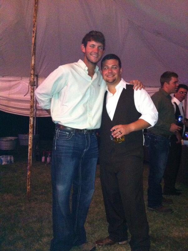 jhaysdaddy's tweet photo. Me and the sexy groom!! http://t.co/XckxILOczB