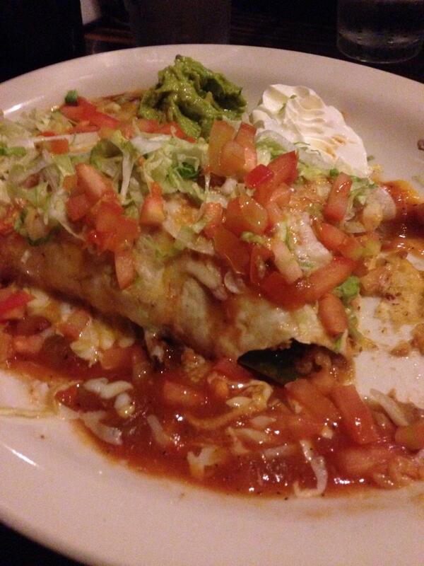 YFTFT_3's tweet image. Doing what I do best #eating #postgamegrub #fatboyproblem #linemanlifestyle @BigAndreAZDK @J_Fish231 @TJohnstone64