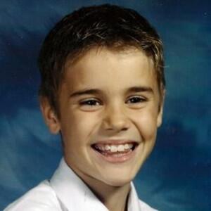 fetus_celebrity's tweet photo. Justin Bieber http://t.co/GSJFCbFjKn