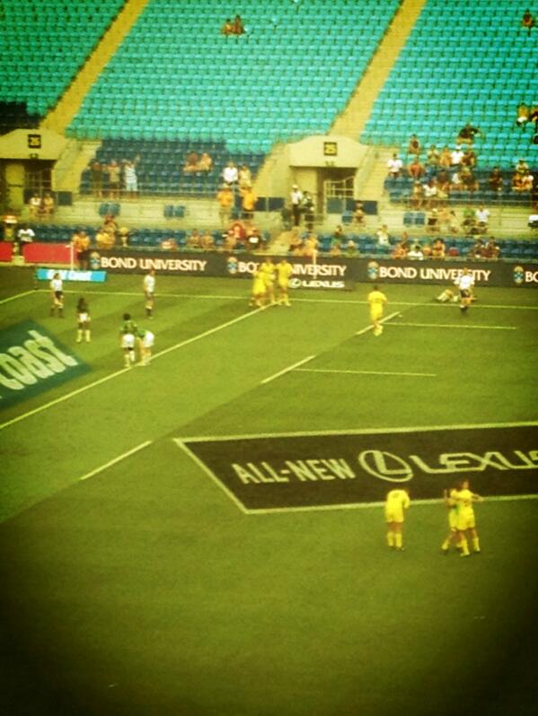 Fages1's tweet image. What a finish! @aussie7s beat SA in s/death 2nd extra time to qualify for @GoldCoast7s Cup Final v #NZ #imstuffed!