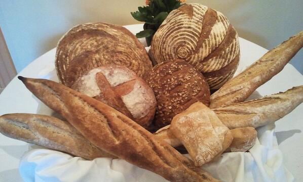 BritCa_'s tweet image. @BritCa_ pop up shop great success #artisanbread #entreprenurship #incubator #business @UKTI