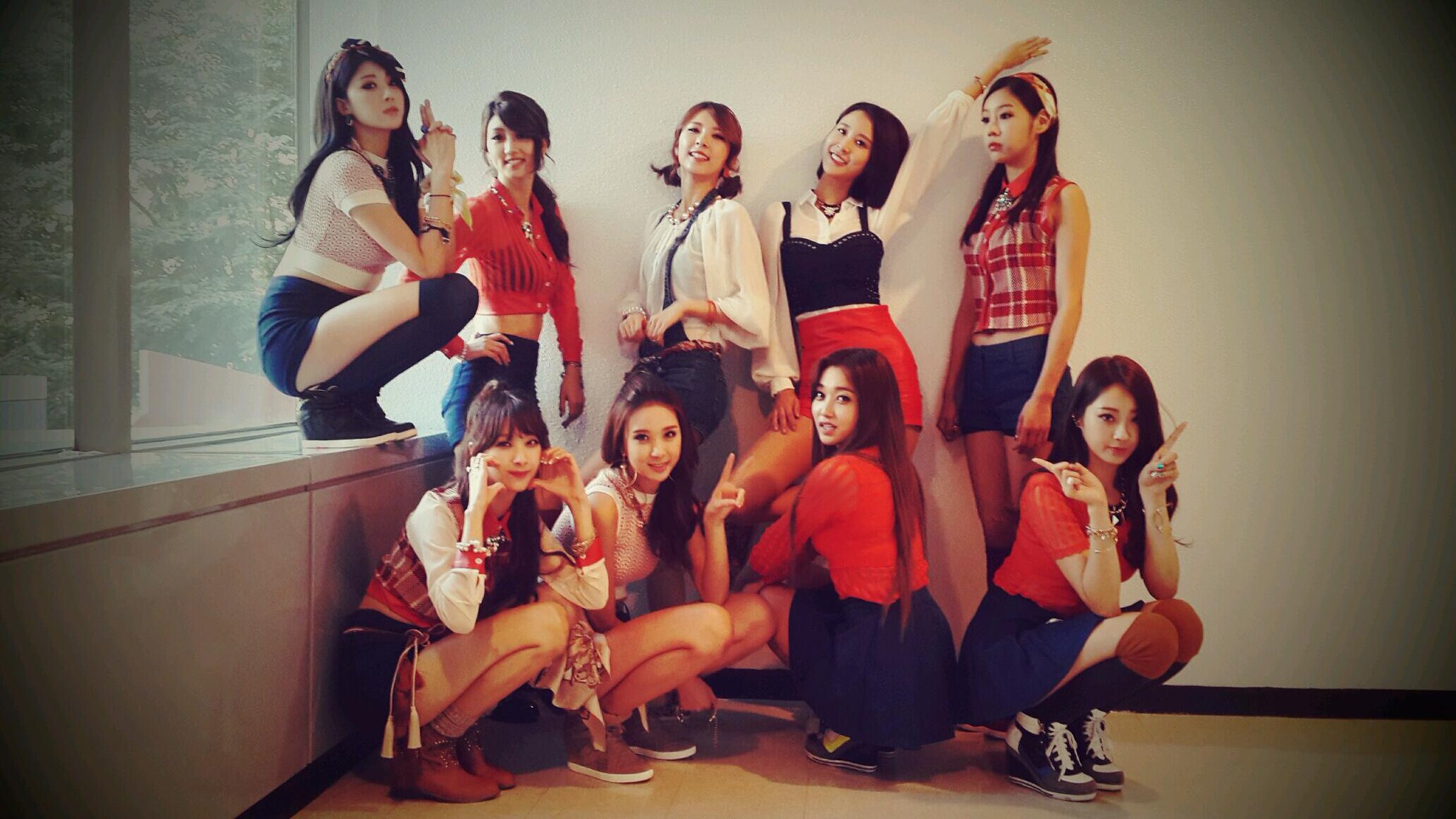 BWcRgJsCYAA9Vsf.jpg:large