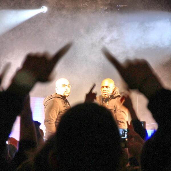 OGBOFFICIEL's tweet image. Merci à Rennes!!! Elu meilleur Public de France... OGB&amp;amp;KERY complicité Scénique Hors Normes @KeryJames922012 A suivre