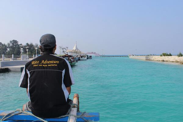 RT <a href="/ritz_adventure/">Ritz Adventure</a>: NEGERI ini indah sekali TUHAN, Bantu aku menjaga nya, #5cm