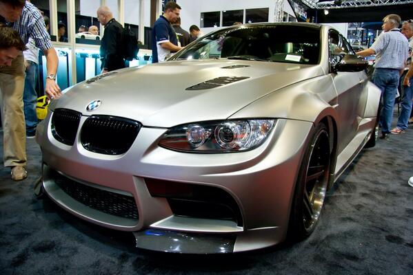 What a lovely color for a car.....