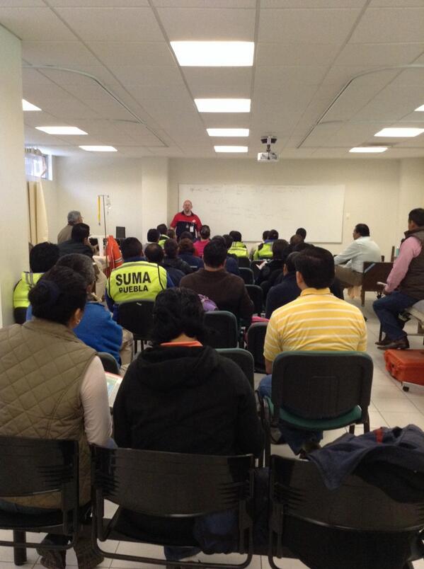 gruporembis's tweet photo. Según día de trabajo en curso #ACLS  éxito a todos! http://t.co/kq9gjLqdOG