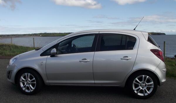 FOR SALE - 2011 Vauxhall Corsas 1.4i   5-door, Petrol, 129.0 g/km  Low mileage, immaculate condition. £6,950