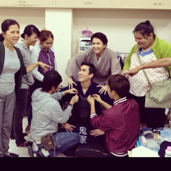 ริวโดนรุมซะแล้ววว #therisingsun #รอยฝันตะวันเดือด <a href="/Ryu_RSS/">โอะนิซึกะโซเรียว</a> <a href="/Ryu_TRSS/">•โอนิซึกะ ริว•</a>