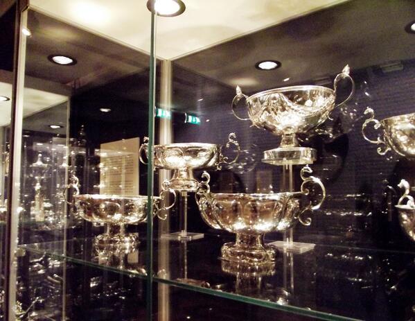 Gisteren een mooie, drukbezochte opening van 'Zilver en goud met een verhaal'. Vanaf vandaag open voor het publiek!