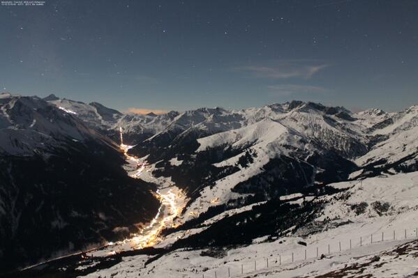 elcanviclimatic's tweet image. Alta definición nocturna.
#Tuxertal #Alemania #Germany #Mountains #Snow
Weather Cam
