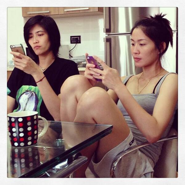 13Nootsara's tweet photo. @pleumjit_bth อ้ายยยยโรคส่วนตัวสูงกันนจิงงง#น่ารักอ้ะ<3#บอท http://t.co/U6rja5uFXT