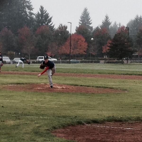 JRSMITTY1975's tweet image. Playing some October baseball @ Heritage. Championship starts in an hour. #octobergrind