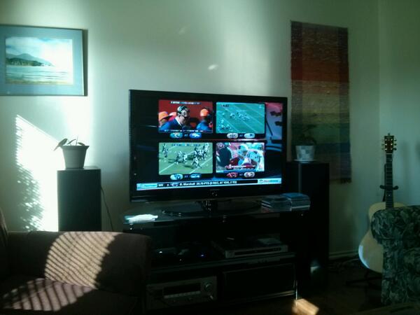 ASnatchA's tweet photo. Quuuuuuaaaad box #NFLRedZone #quadbox http://t.co/BEo5jCbH1b