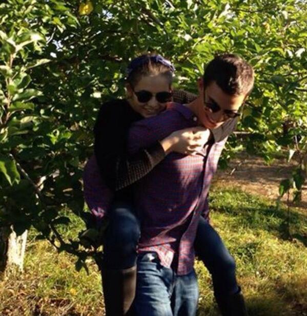 CarlyRoseOnline's tweet photo. You guys are our favorite siblings - Ever! Such a cute pic, @CarlyRoseMusic &amp; @aboyruss !! http://t.co/BYmQUC2BQN