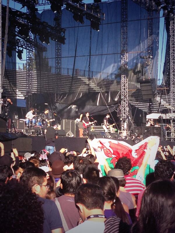 FILTERMexico's tweet photo. Stereophonics reunieron a miles de fans y estamos a pocos minutos de ver a Vampire Weekend #CC13 #CCFilter http://t.co/yhSTWsuEXk