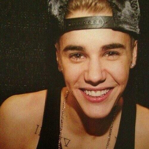 carolyn_rodz's tweet image. My Man Crush FOREVER ❤😍👌😱 @justinbieber @justinbieber #AllThatMatters #5daysleft #5left