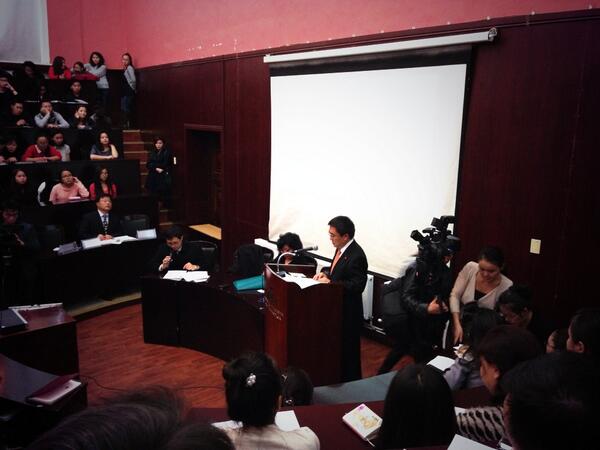 jbadral's tweet photo. Chinese ambassador gave a lecture today on Mongolian and Chinese relation at NUM http://t.co/pKUyZmVFjc