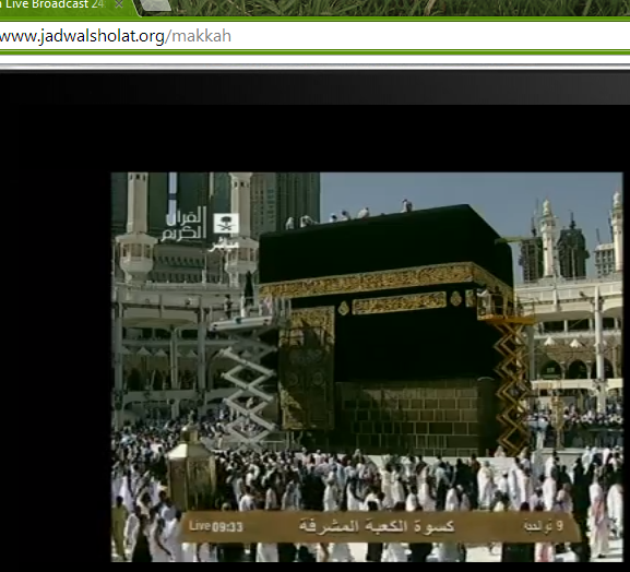jadwalsholat's tweet photo. Saat ini sedang penggantian Kiswah. bisa disaksikan langsung di http://t.co/nS2b8kUnCv http://t.co/pLTcc4XtOo