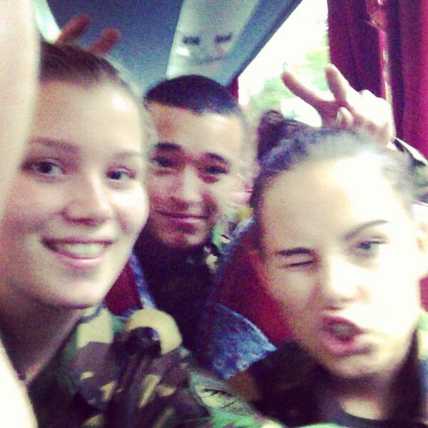 X_Alaine's tweet photo. Goede morgen, lekker in de bus naar harskamp op bivak http://t.co/ibqQBeGHbK