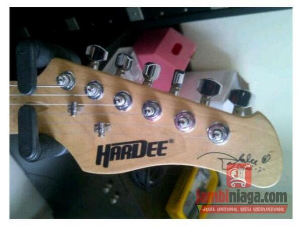 jambiniagacom's tweet photo. Gitar Hardee "Abde SLANK" - Situs Iklan Online Jambi - http://t.co/ODs0XP2SRS @VisitJambi @99SeputarJambi @Info_JBI http://t.co/bbvDPjlc7m