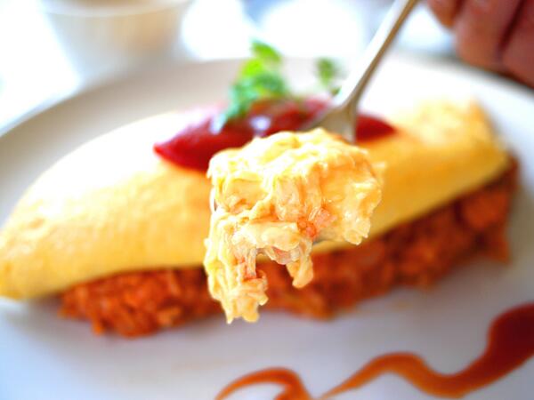 meshiuma_yonaka's tweet photo. オムライス https://t.co/z99fTPnRy1