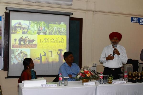 gnims_'s tweet photo. The exhibition was inaugurated by Dr Ajit Singh (GNIMS), Mr Venkatesh Iyer (Goli Vada Pav) and Dr N. Shani (GNIMS) http://t.co/Q1B5hR7evC