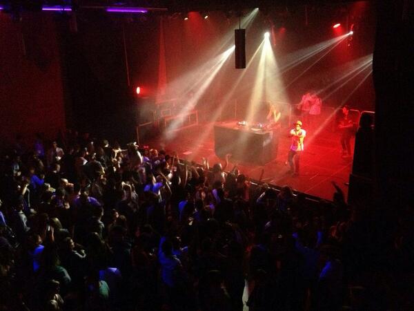 NuriaString's tweet photo. THIS IS HOW WE ROCK!!  @FallBreakSDR http://t.co/xmkSIux9nN