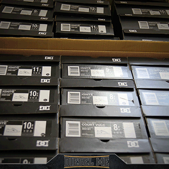 DieselMeStore's tweet image. Nu har första leveransen av DC Shoes kommit in.  Så snart kan ni hitta riktigt snygga skor i shoppen!