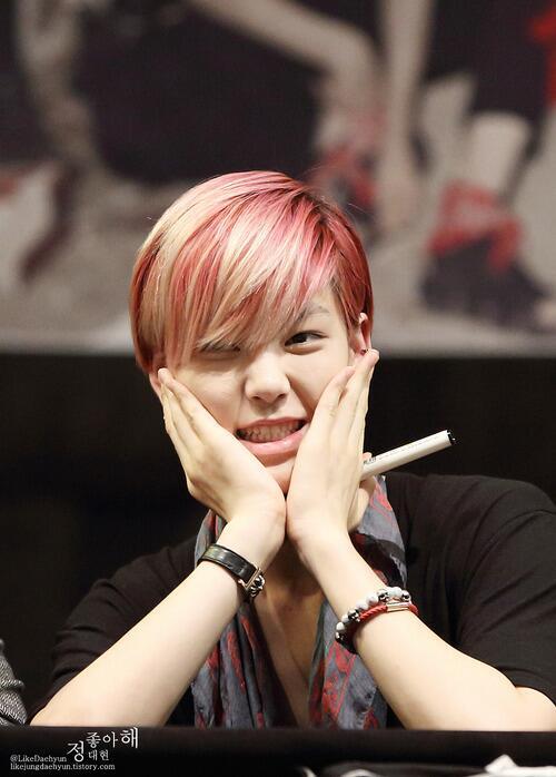 zelooi's tweet photo. HAPPY BIRTHDAY TO ME n' OTHER ZELO RP. #itsZeloDay STOP GROWING JUNHONG-A http://t.co/iQPnItH3mi