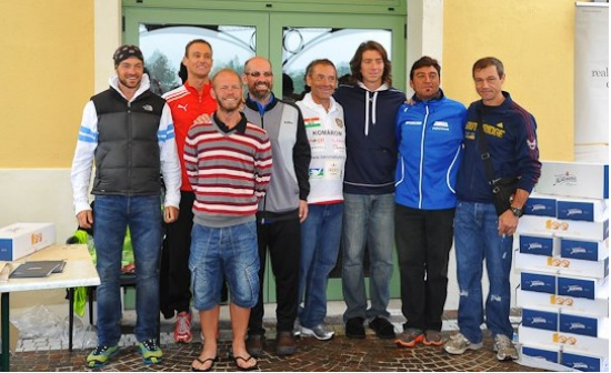PurePowerdk's tweet photo. Otte superhelte gennemførte 30 ironman på 30 dage. Læs artikel her: http://t.co/b0vlL3tMT9 http://t.co/YprjglLhxF