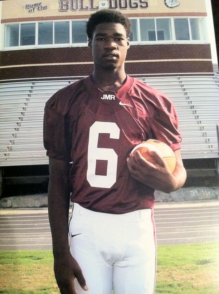 No crime goes unpunished RIP to little nigga my Little cuzo.... My little brother 👏👏 gone but not forgotten http://t.co/WF7bu4xlQa