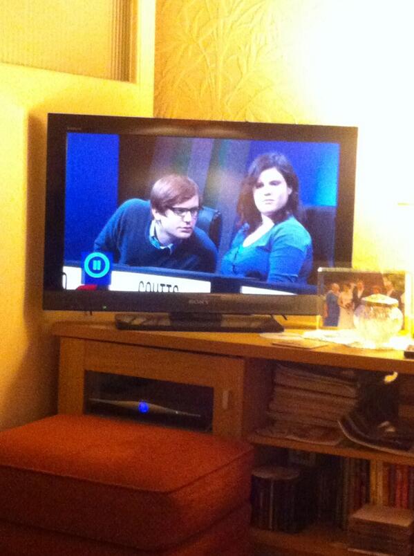 Joely_Knight's tweet image. University challenge is SO DULL but this made it a little more funny! #NotSoSubtle