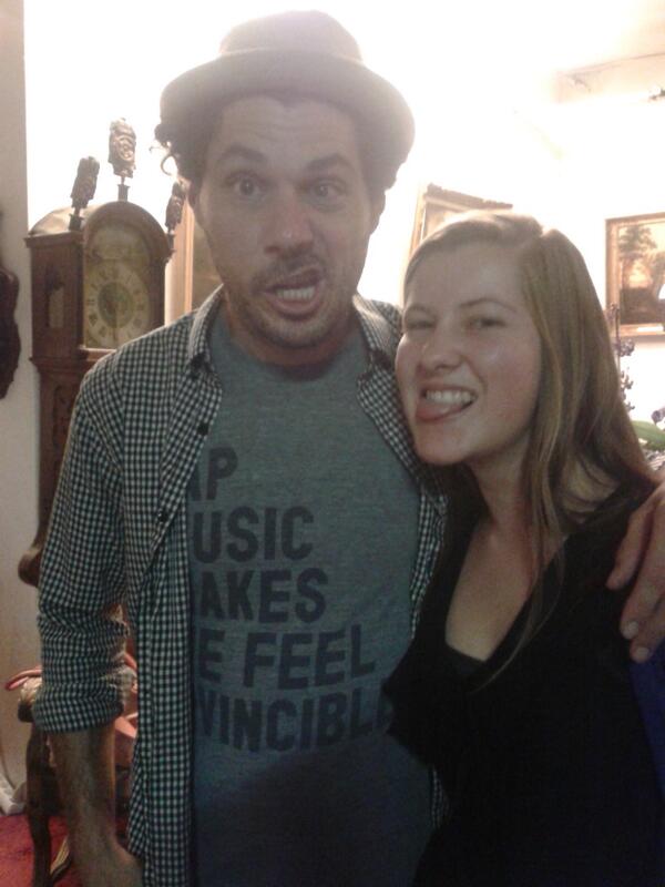 Cozy_Cariama's tweet photo. @Bushwalla : entertainer, kind soul, Selah Sue lover, donkeywhisperer,... my hero! So nice to meet you Billy. http://t.co/jiecHQ5gFf