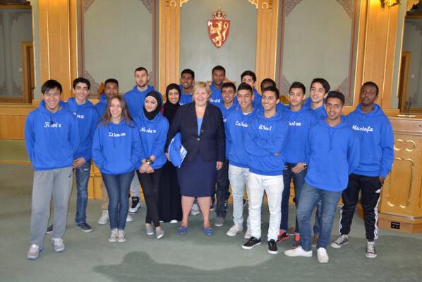 Tidlig ute med å besøke ny statsminister. #Alnaskolen på #stortinget i mai.